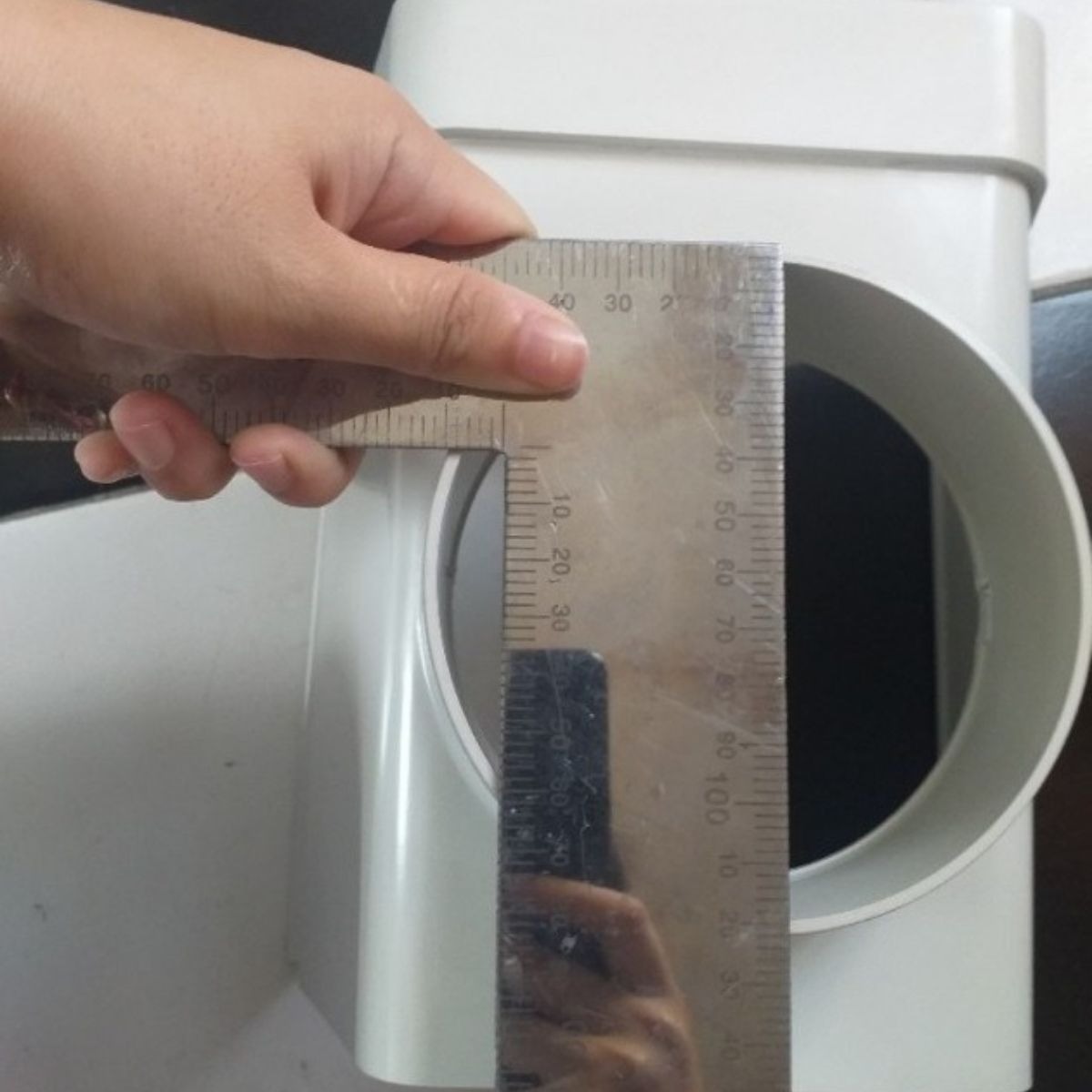 So sánh máng xối nhựa và xối tôn