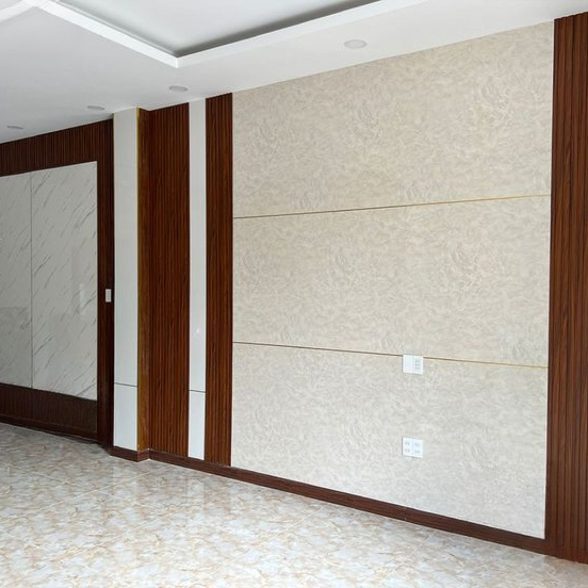 Tấm Nhựa Giả Đá Là Gì Vì Sao Nên Tự Thi Công