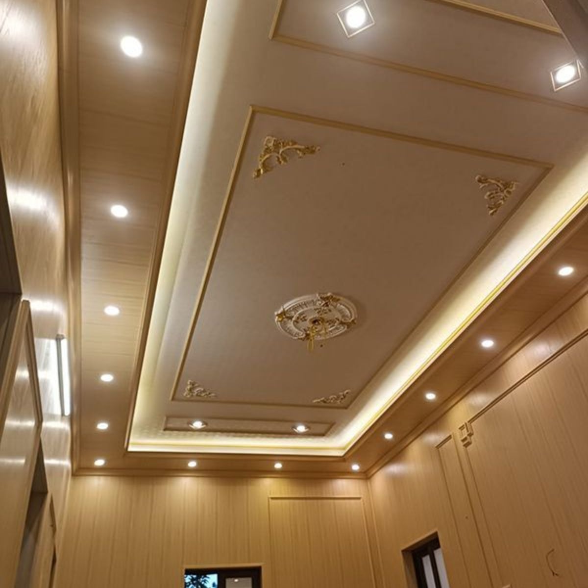 Cần mua lam sóng PVC chất lượng cao, dễ lau chùi, chống phai màu liên hệ ngay Thế Giới Tấm Nhựa