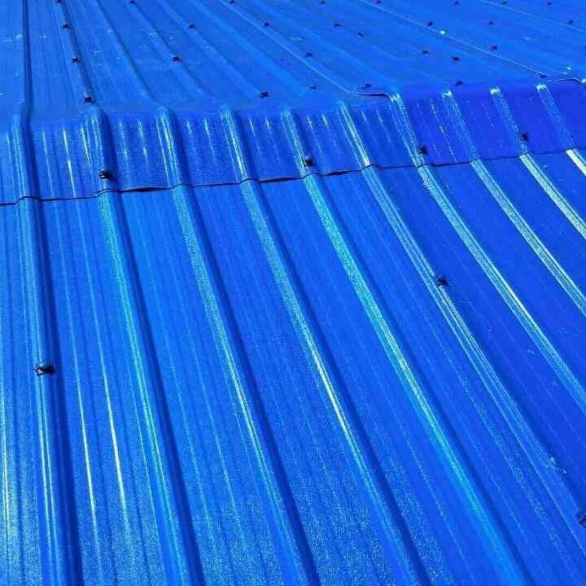 Lợi Ích Khi Sử Dụng Tấm Lợp PVC Chống Nóng