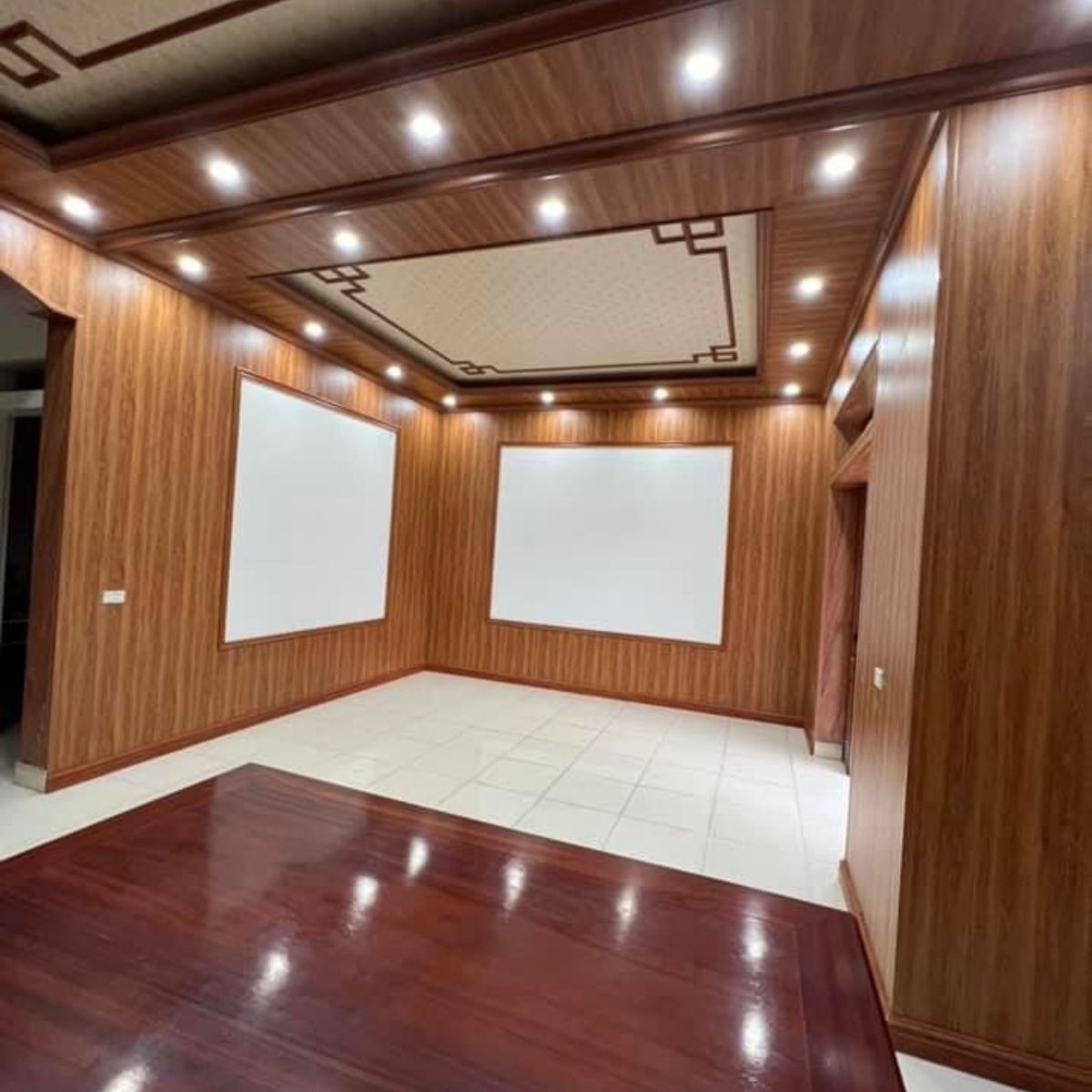 5 Lợi Ích Ít Ai Biết Của Tấm Nano PVC Lõi Rỗng