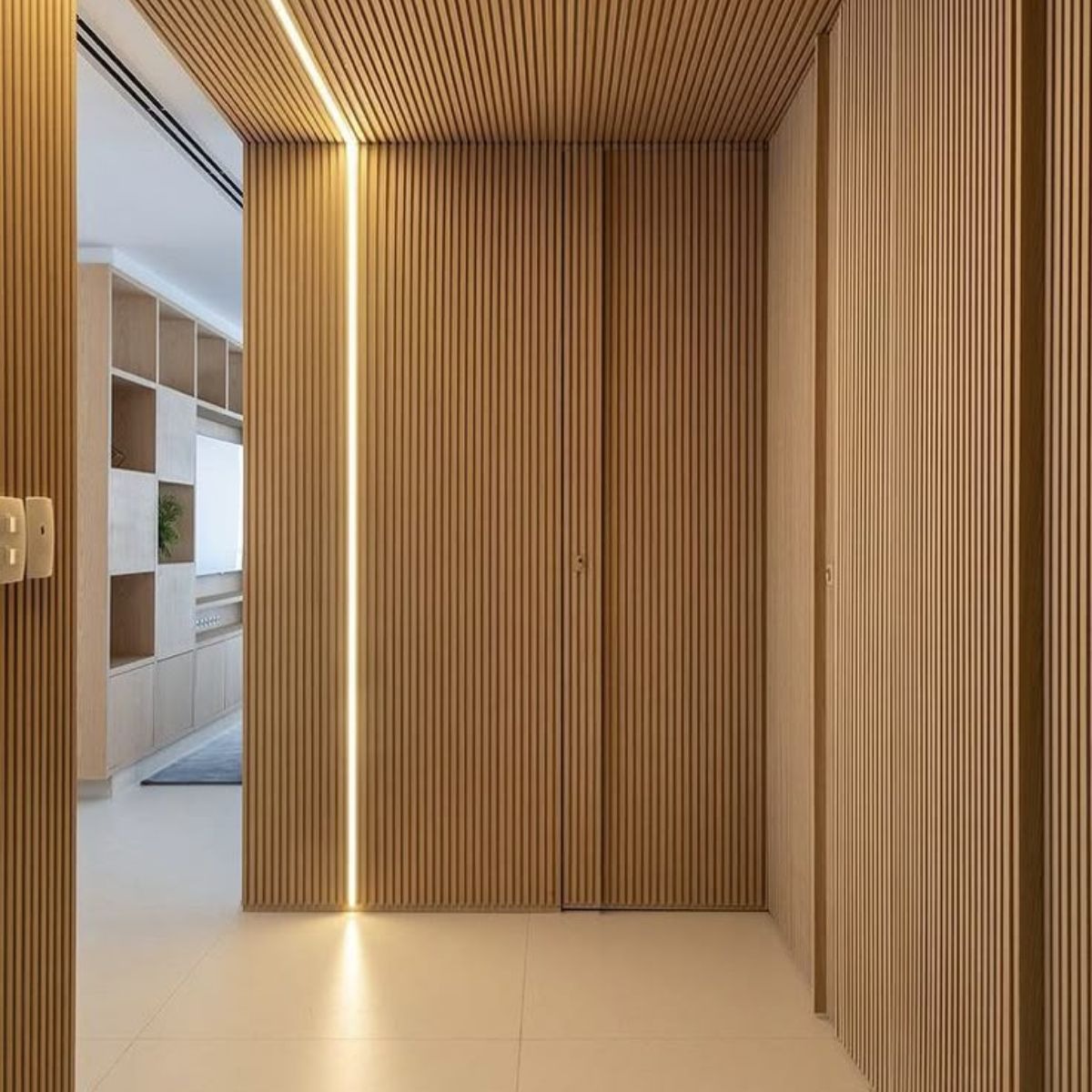 Lam Sóng Nhựa Có Giảm Tiếng Vang Không