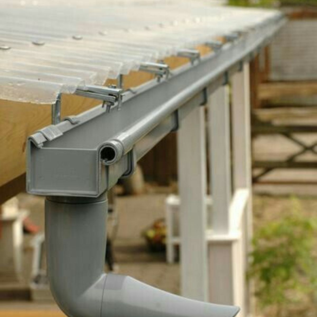 Những Yếu Tố Ảnh Hưởng Đến Kích Thước Máng Xối