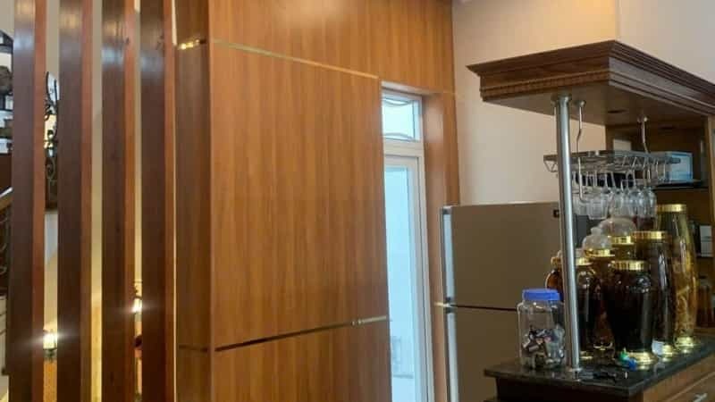 tấm nhựa nguyên sinh có tốt không