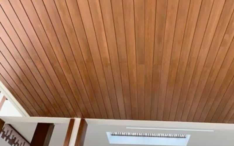 Tấm ốp nhựa vân gỗ làm trần