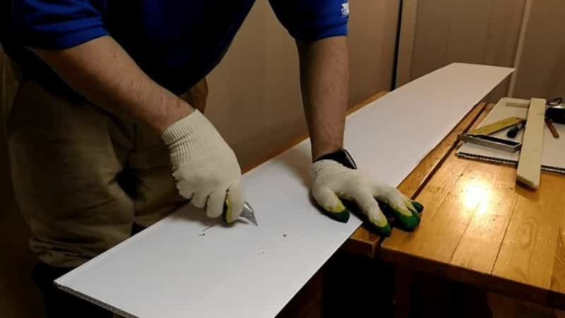 đo đạc và cắt tấm nhựa nano theo kích thước