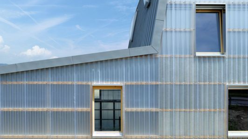 ứng dụng tấm nhựa chắn sáng