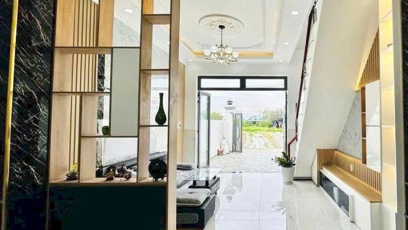 Thế Giới Tấm Nhựa không chỉ cung cấp vật liệu, mà còn mang đến giải pháp toàn diện