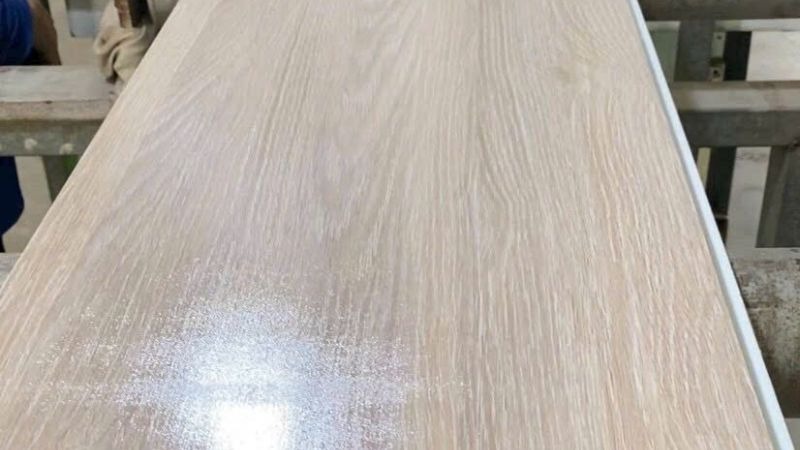 So với các vật liệu lát sàn truyền thống, sàn nhựa Đồng Nai nổi bật với giá thành hợp lý