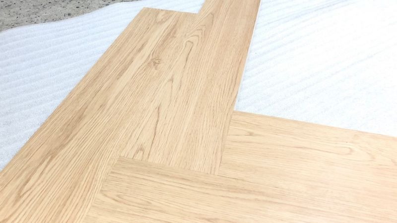 Sàn nhựa hèm khóa có tốt không?